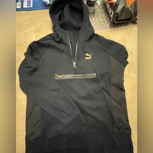 Puma hoodie Sz XL NEW